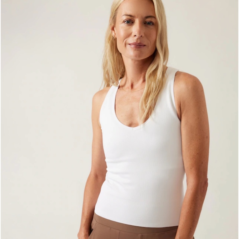 NWT Athleta Aurora Tanks